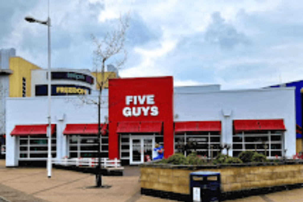 five guys cheshire oaks